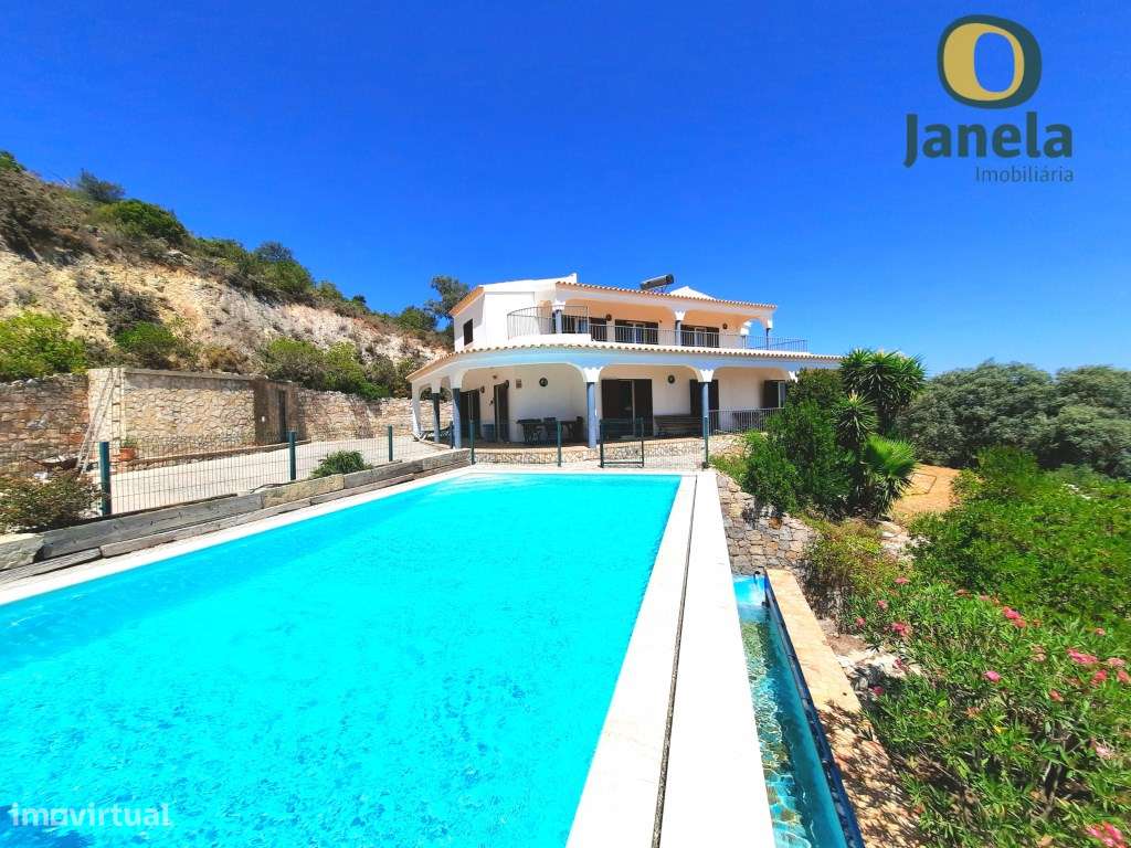 Fantástica Moradia T3 + T1 com Vista Mar e Serra, Piscina e Garagem - Grande imagem: 2/29