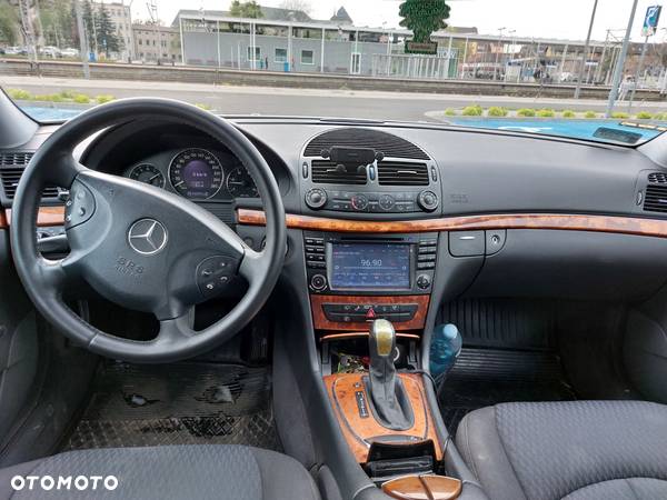 Mercedes-Benz Klasa E 320 CDI T Elegance - 6