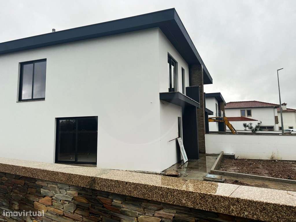 Moradia T3 em Construção em Balazar na Póvoa de Varzim-24