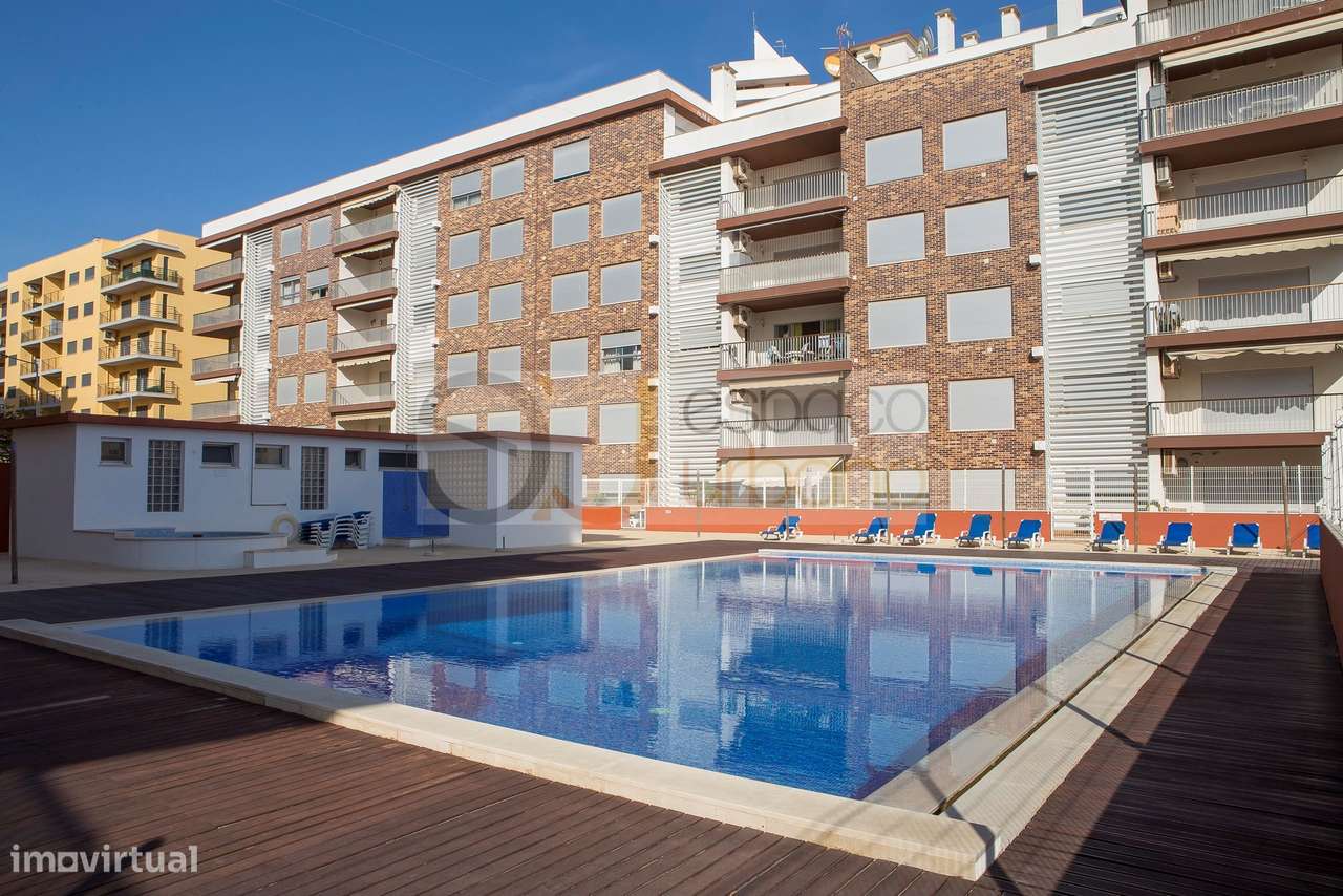 A. Pêra - Apartamento T2 C/2 WC + Piscina + Parque Infantil-1