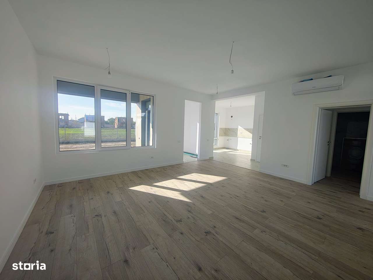 Casa Domnesti Individuala | 4 Camere | 2 Bai | Complex Inchis-8