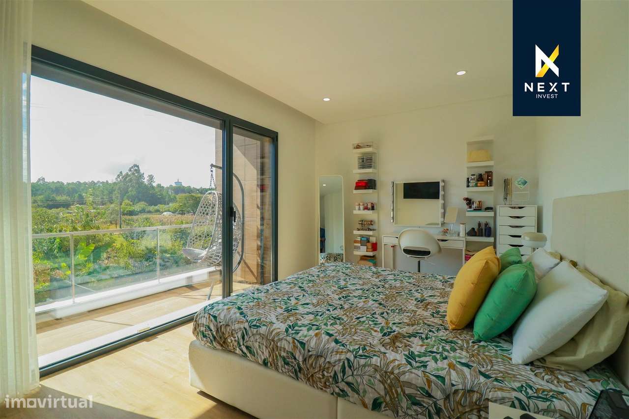 Moradia Geminada T4 com Piscina – Viseu-48
