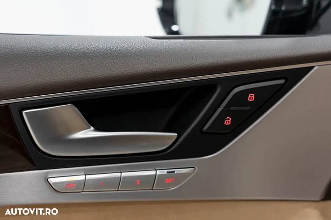 Audi A8 3.0 TDI DPF clean diesel quattro tiptronic Lang - 31
