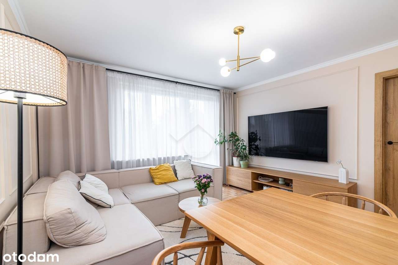 4-pokojowe przestronne mieszkanie z dużym salonem oraz osobną kuchnią-0