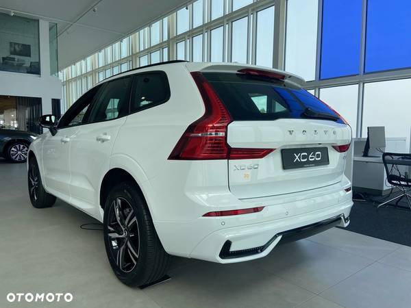 Volvo XC 60 B4 B Plus Dark - 6