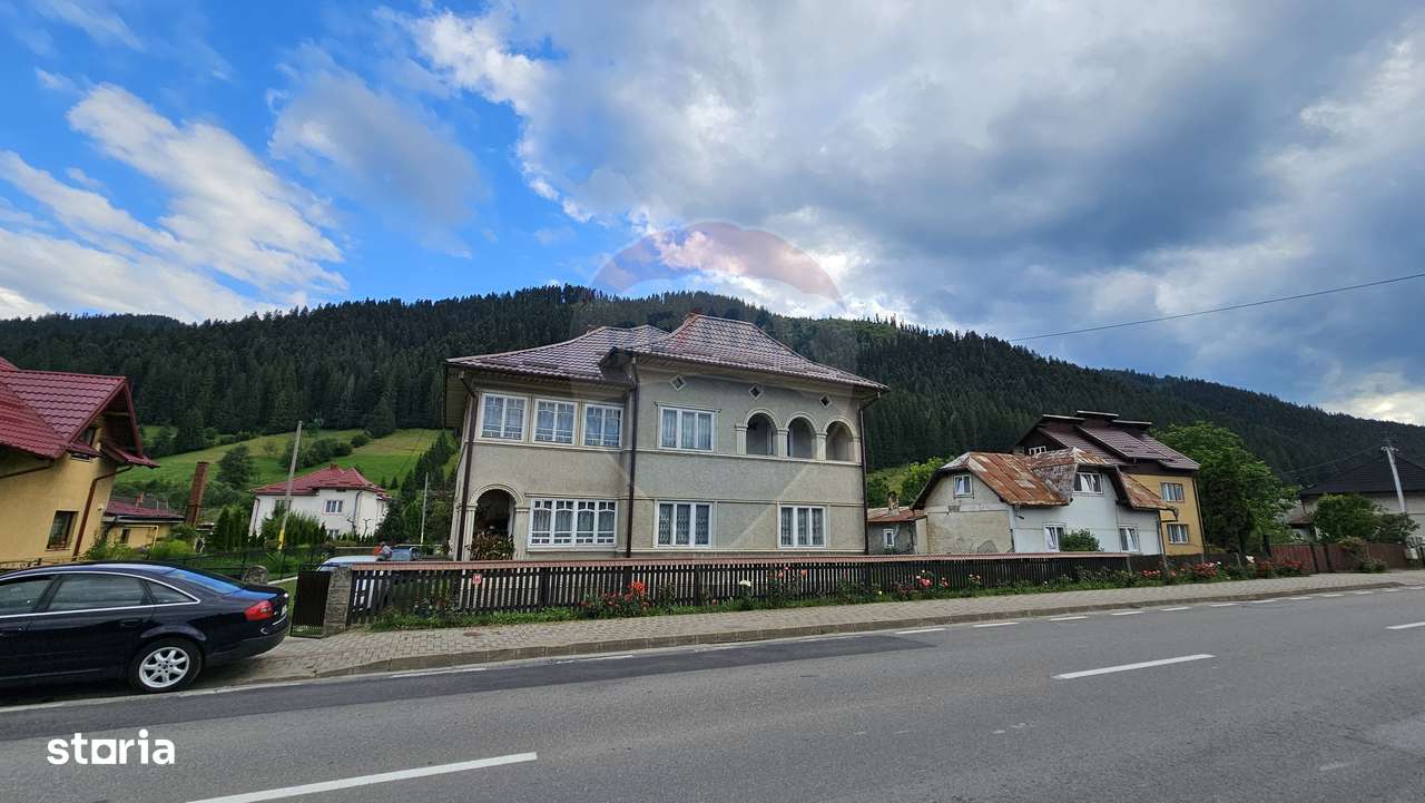 Casa 225 mp, teren intravilan 4822 mp C. Moldovenesc, Suceava - Imagine principală: 2/20