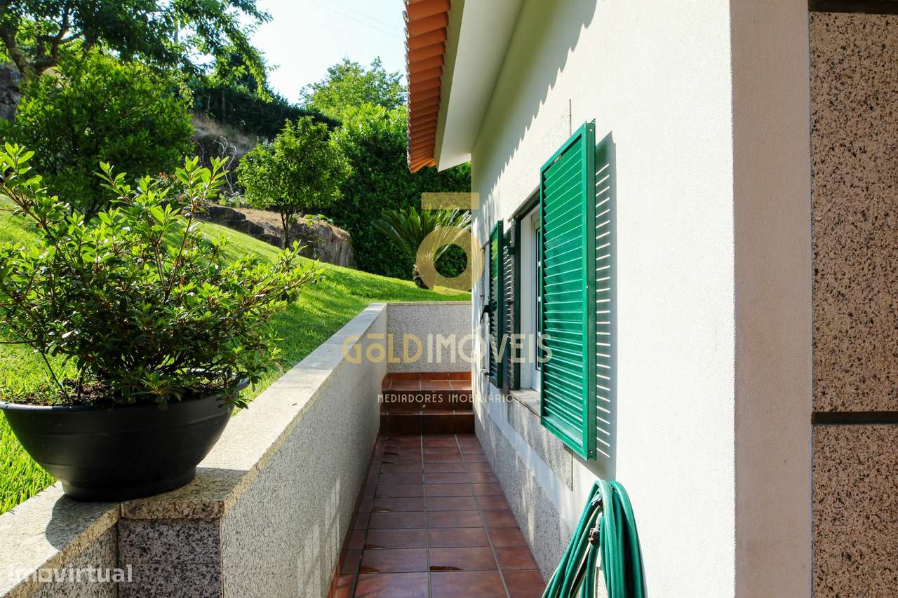 Moradia Isolada T3 em Pidre, Mancelos - Amarante-32