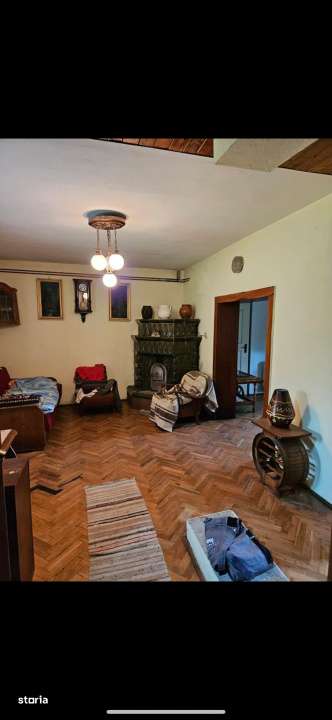 Casa cu 3 dormitoare, Living, Bucatarie, 17 Arii de teren, 25 ml Front - Imagine principală: 4/10