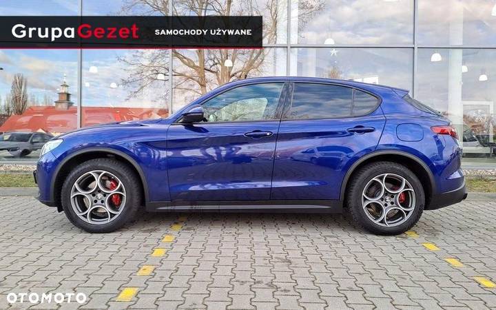 Alfa Romeo Stelvio - 4