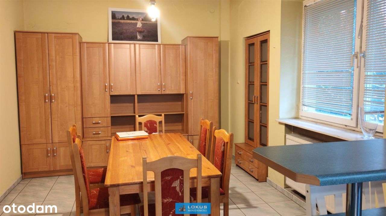 Dom 243 m2 z garażem i budynkami gospodarczymi-3