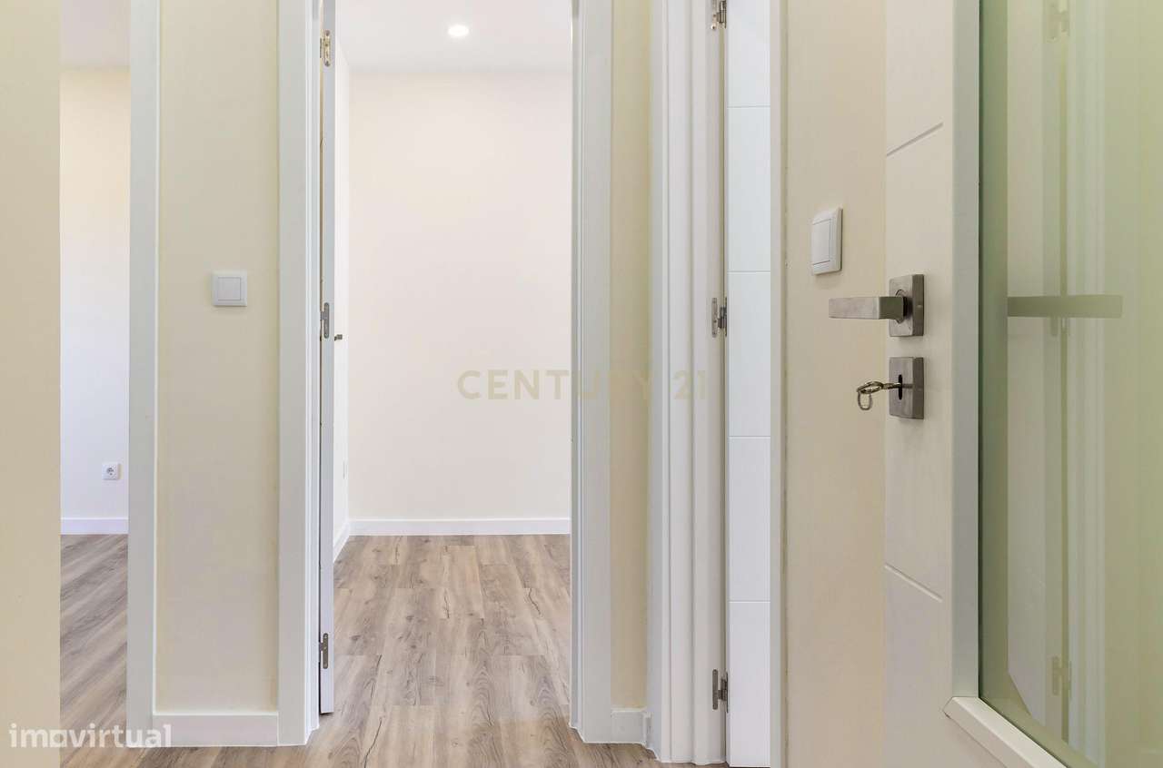 Apartamento T4 integralmente renovado em Alvalade, Lisboa. Em Venda!-8