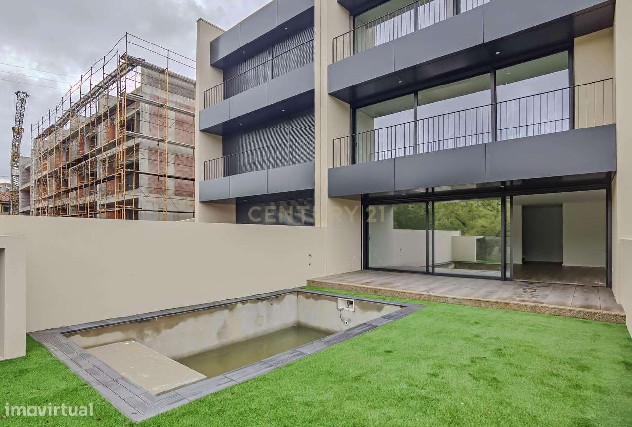 Moradia T3 com boa exposição solar, com duas frente. - Grande imagem: 3/43