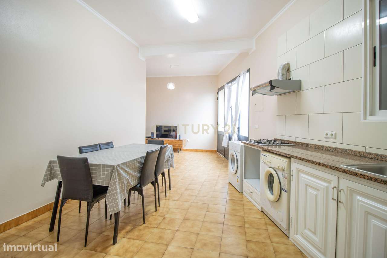 Moradia Térrea com Terraço e Vista Montanha na Madeira-8