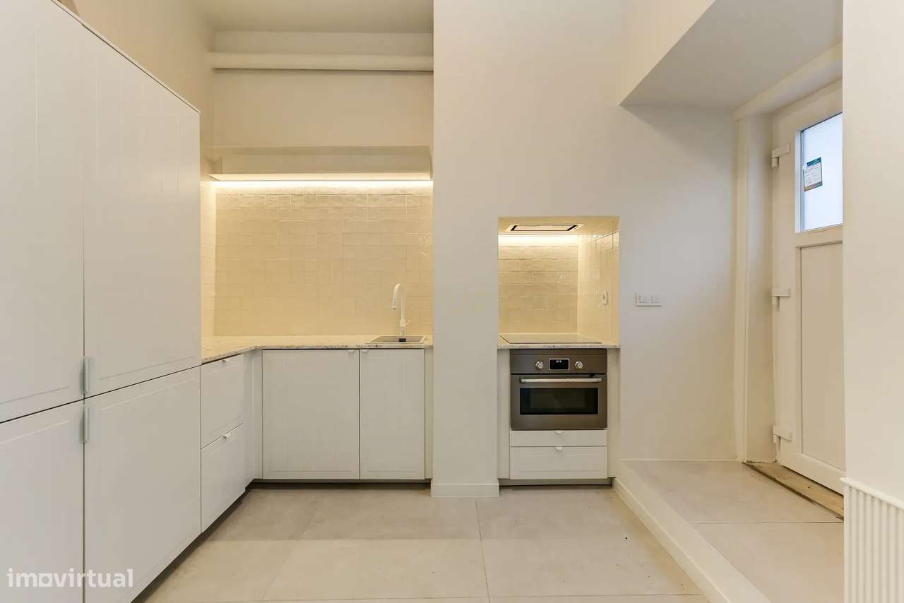 Apartamento T1 Totalmente Remodelado – Rua Abílio Lopes do Rego, Estre - Grande imagem: 5/28