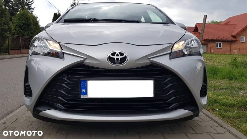 Toyota Yaris 1.5 Dynamic - 1