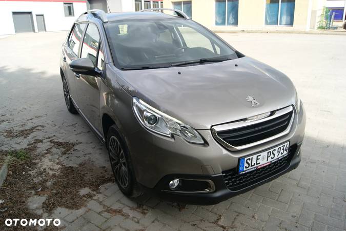 Peugeot 2008 1.6 e-HDi Allure S&S - 37