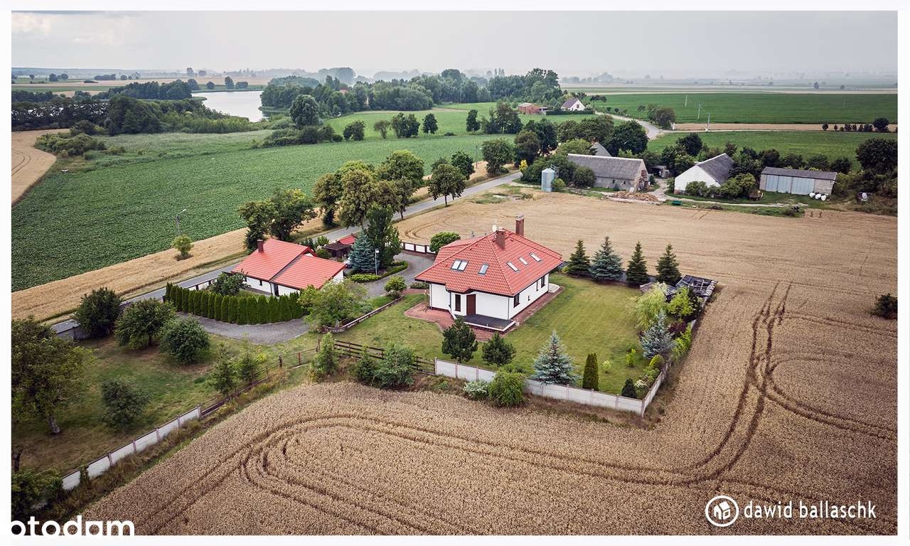 REZERWACJA! Cudowna posiadłość, blisko jeziora, duża działka 6740m2-19