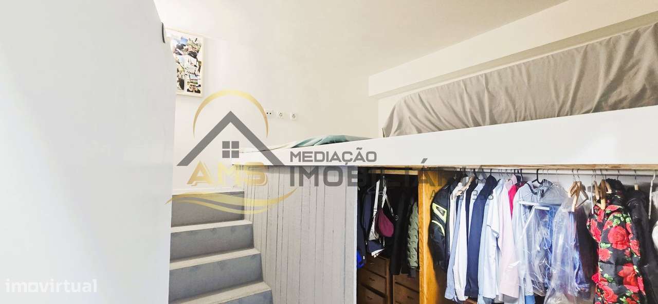 LOJA COMERCIAL/APARTAMENTO T1+1-24
