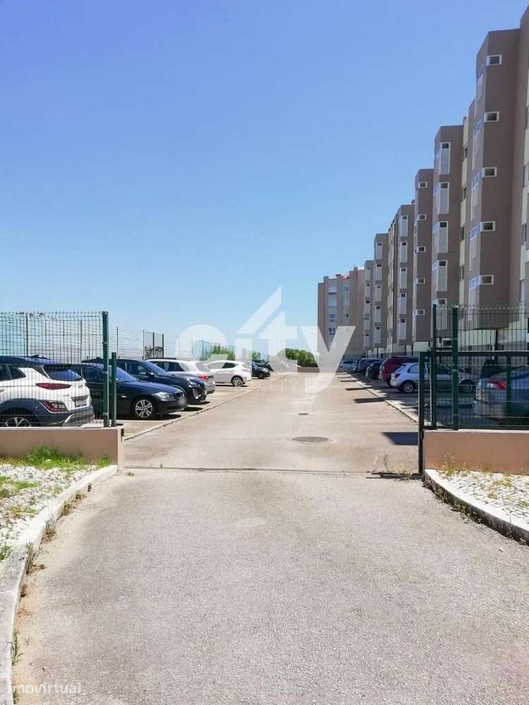 Lugar de estacionamento para venda - Grande imagem: 5/15