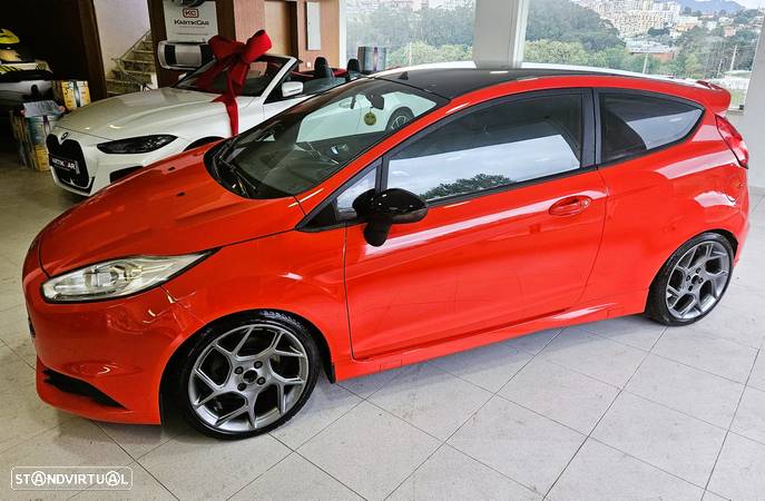 Ford Fiesta 1.6 EcoBoost c/ Pack Pele Desportiva ST - 5