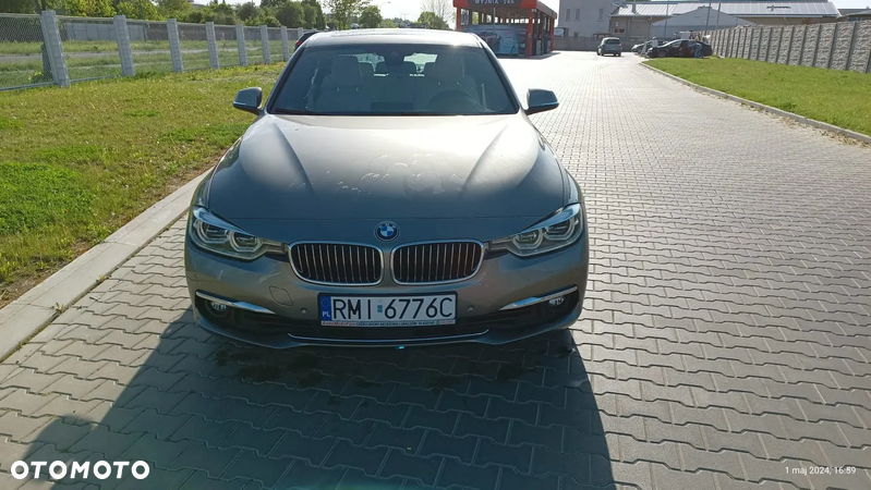 BMW Seria 3 330i Luxury Line - 2
