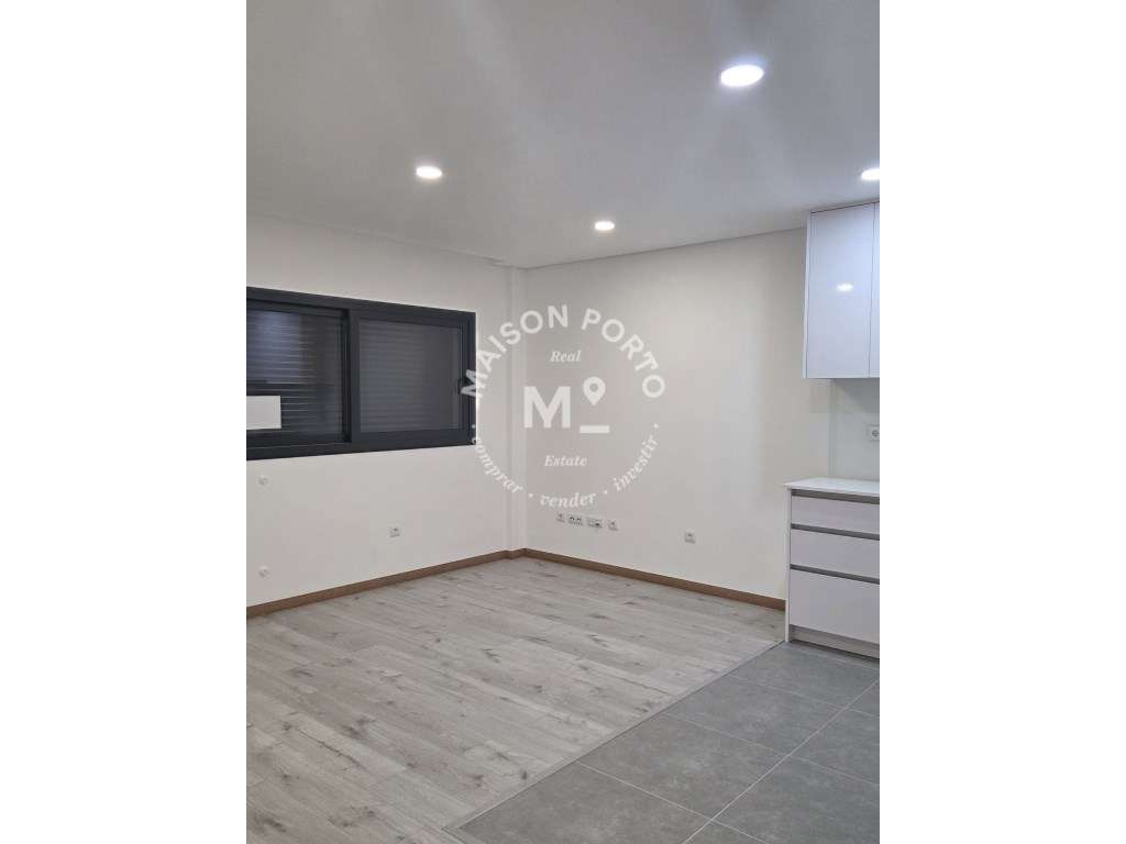 Apartamento T1 com Arrumação e Garagem em Valpaços, Vila Real - Grande imagem: 5/31