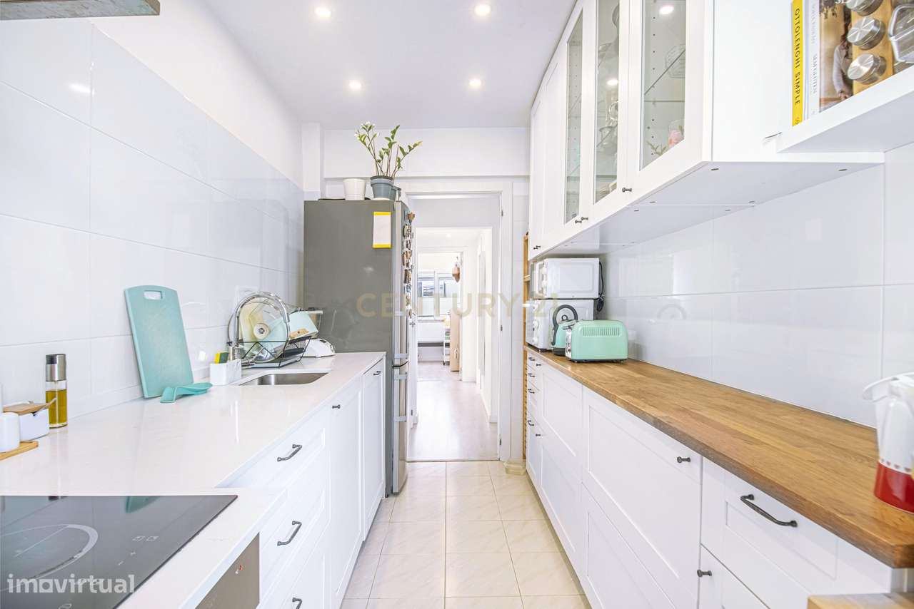 Apartamento T3 com Terraço em Algés - Vista Rio - Grande imagem: 1/22