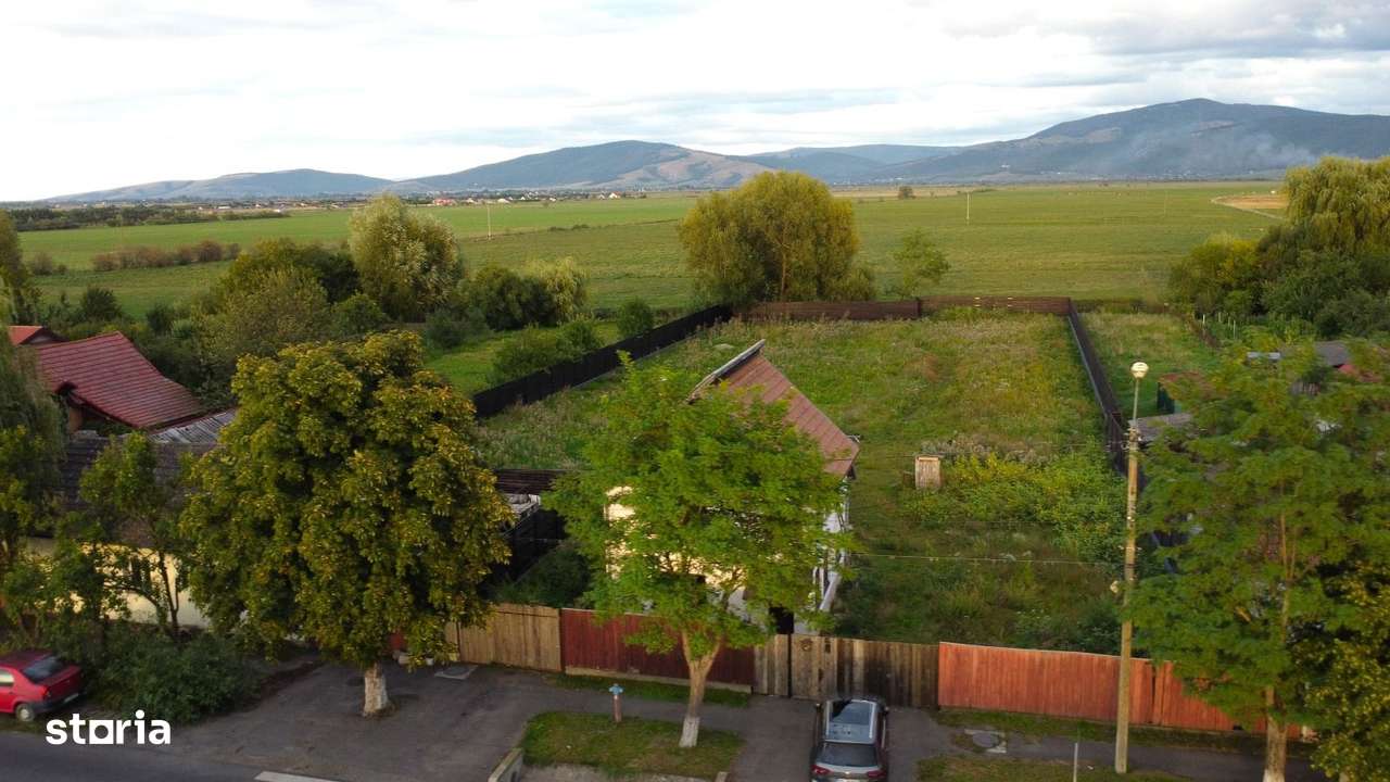 Casă unică în Prejmer, cu teren generos - Imagine principală: 2/11