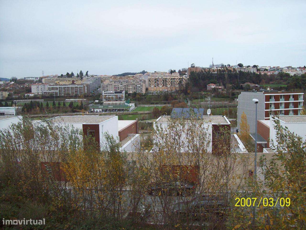 Lote de terreno na Costa.-31