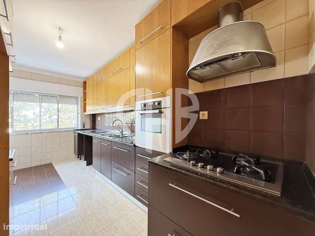 Apartamento T3 com 127 m² | Arrecadação nas Águas Furtadas | Massamá-11