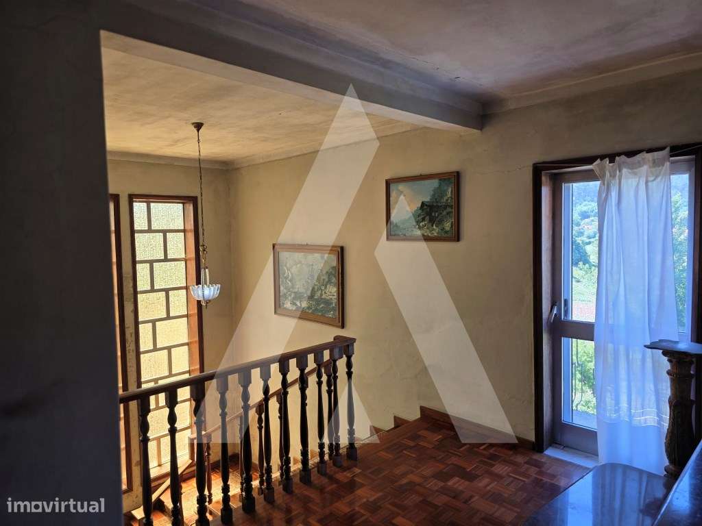 Excelente Moradia T4 em Carregosa, Oliveira de Azeméis-24