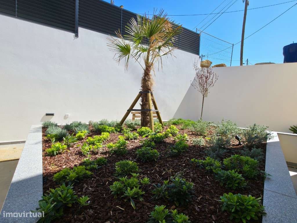 Moradia construção nova com jardim e piscina privativa em Murches-27