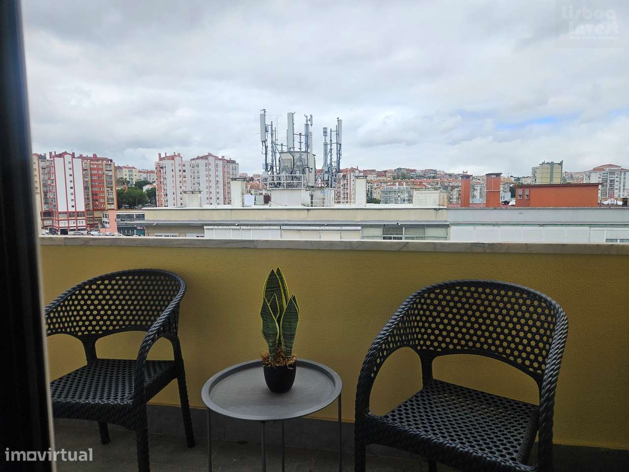 Apartamento T3 Novo com Varanda em Benfica-6