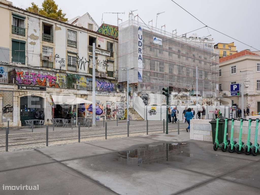 Alfama - Espaço comercial com esplanada - Grande imagem: 2/30