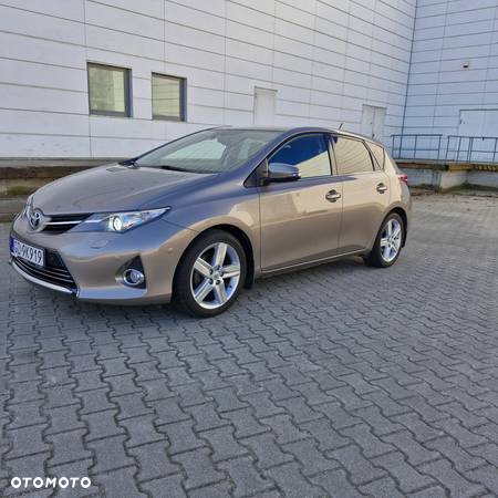 Toyota Auris 1.6 Prestige - 2