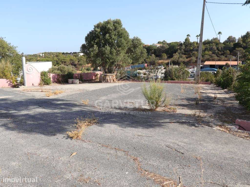 Lote de terreno urbano com ótima localização em Almancil, Algarve - Grande imagem: 2/6