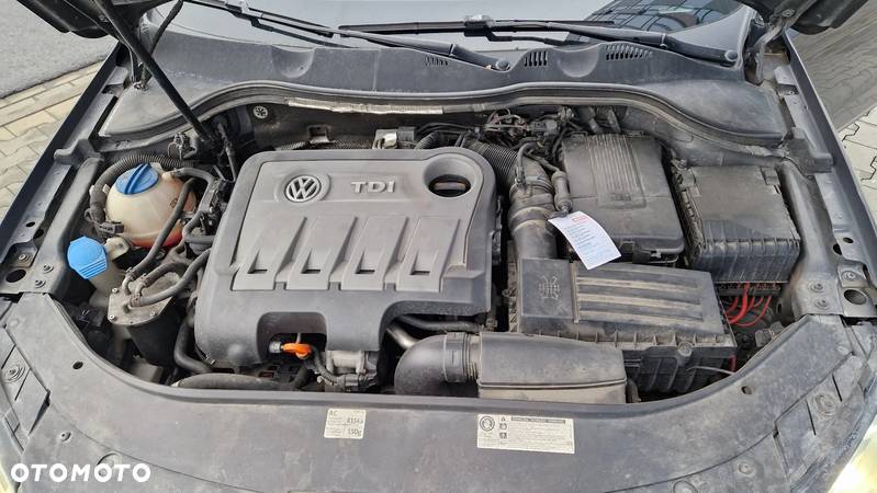 Volkswagen Passat 2.0 TDI Comfortline DSG - 3