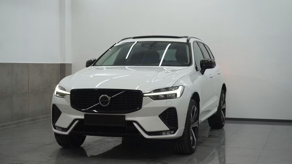 Volvo XC60 II B4 B Plus Dark 2024