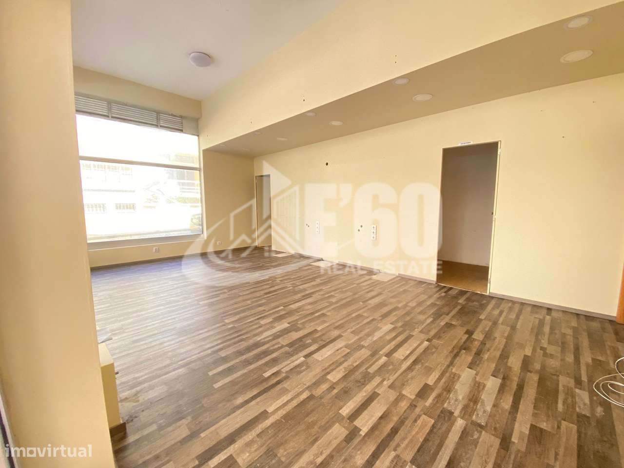 LOJA EM CENTRO DE ESPINHO - Grande imagem: 5/15