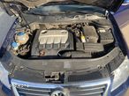 Volkswagen Passat 2.0 TDI DPF Highline - 9