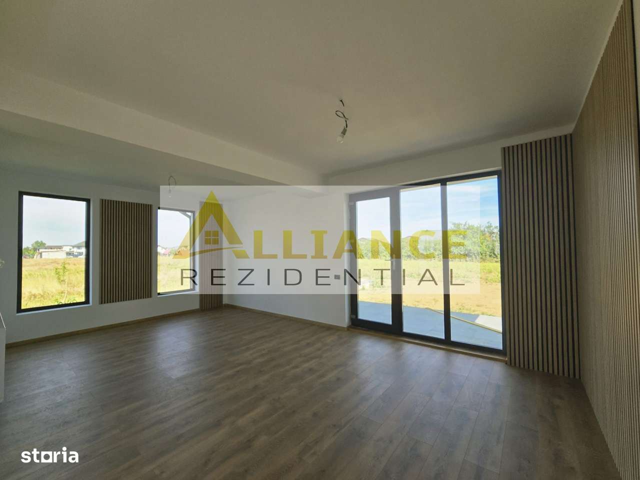 CASA INDIVIDUALA 4 CAMERE - TEREN 422 MP - COMUNA BERCENI-5
