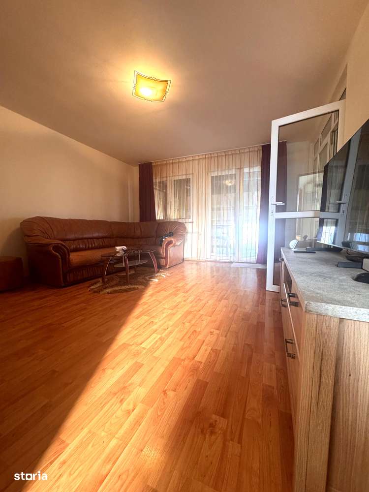 Casă spațioasă | Curte 400 mp | Foișor | Parcare privată | Zona Noua - Imagine principală: 3/16