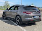 Alfa Romeo Stelvio - 8