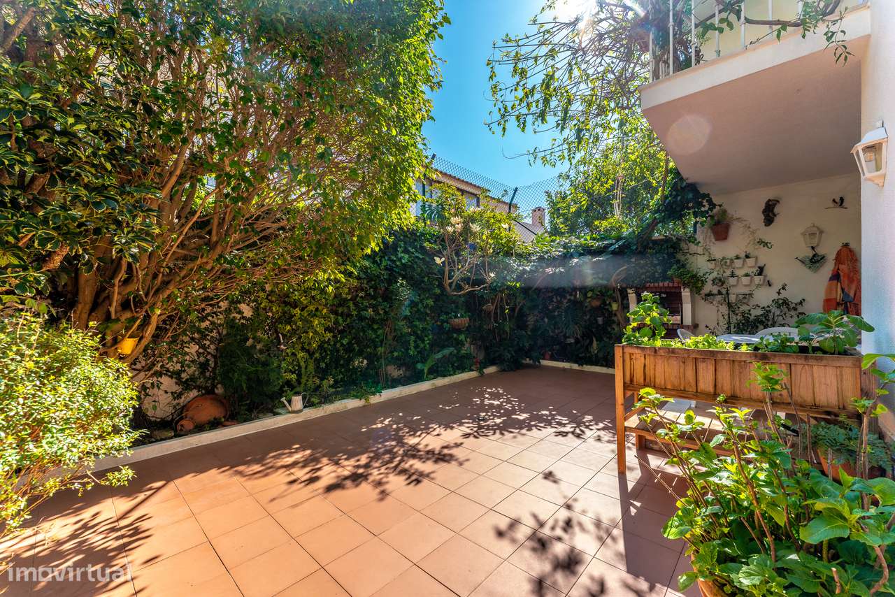 Moradia, 5 quartos, Sintra, Rio de Mouro-33