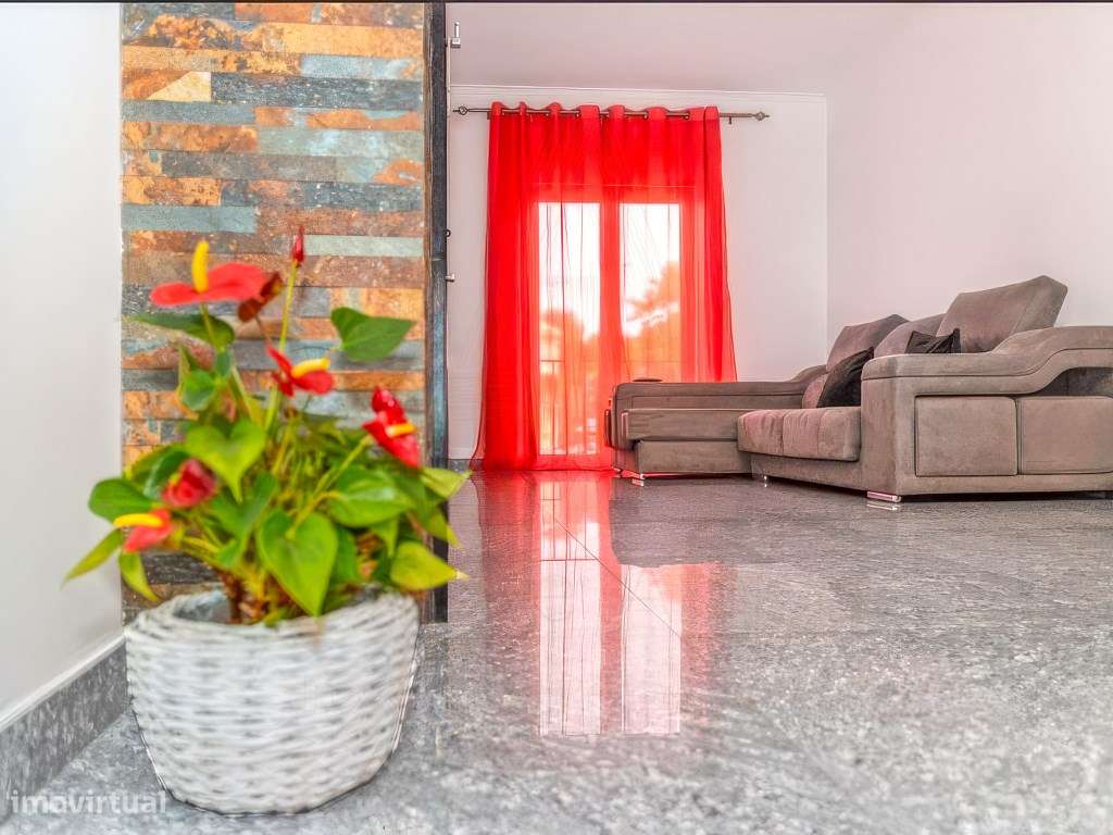 Moradia T3 com Apartamento T2 Independente | Almoinha, Sesimbra-5