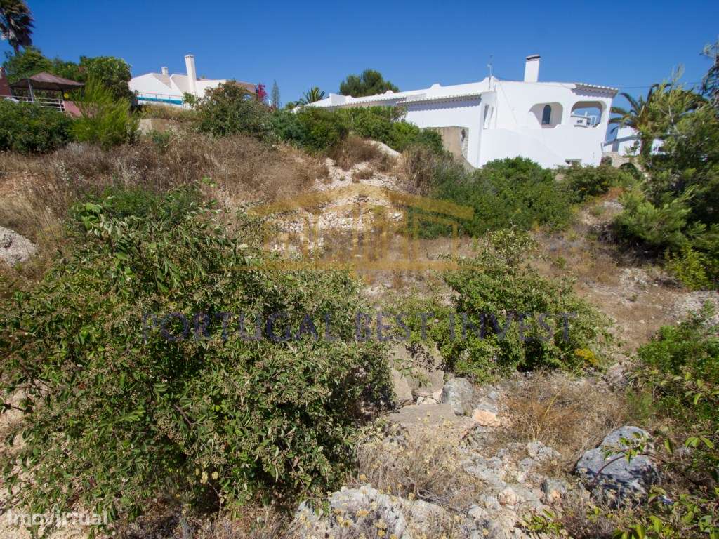Lote para moradia com fabulosa vista mar perto de Burgau e Salema - Grande imagem: 2/5