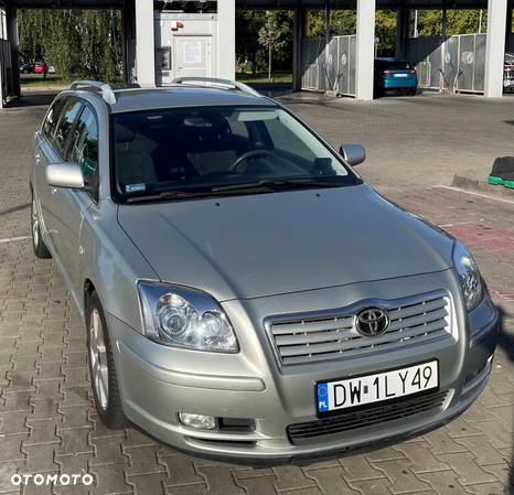 Toyota Avensis 1.8 VVT-i Sol - 2