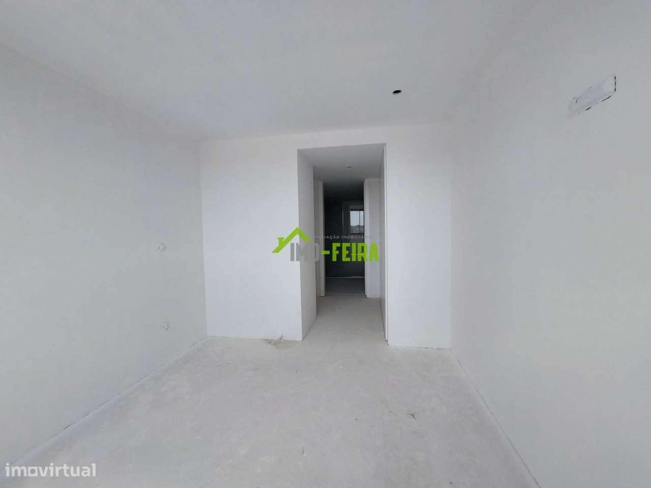 Apartamento T2 Novo, São João da Madeira-8