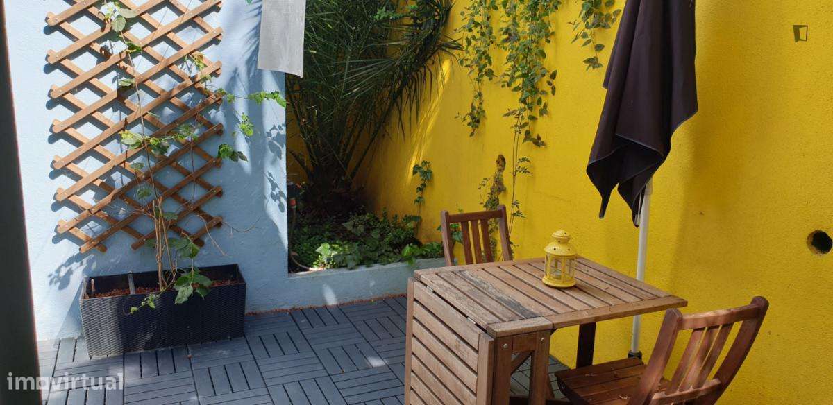 Quarto - localizado em São Sebastião Lisbon - Grande imagem: 2/7