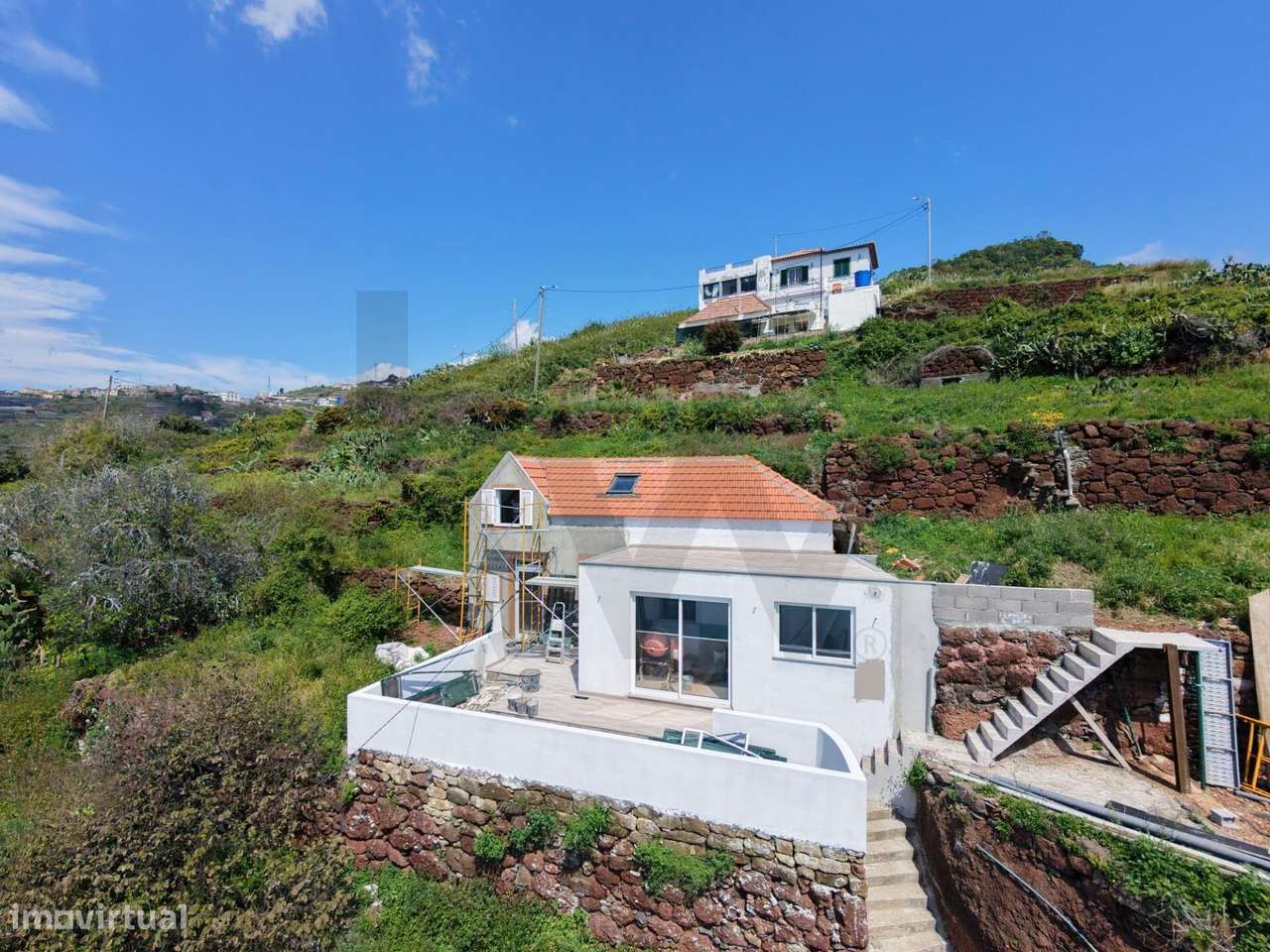 Oportunidade Exclusiva | Moradia T2 em Reconstrução no Campanário com - Grande imagem: 4/47